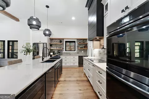 Kitchen - 100 Ridge Way, Forsyth, GA 31029 photo 9 of 12