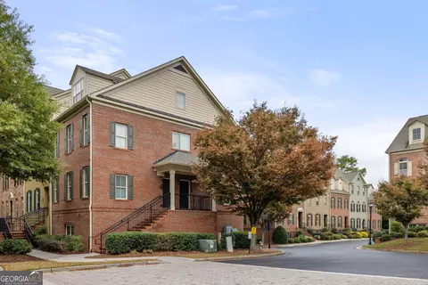 6430 Chariot St, Sandy Springs, GA 30328