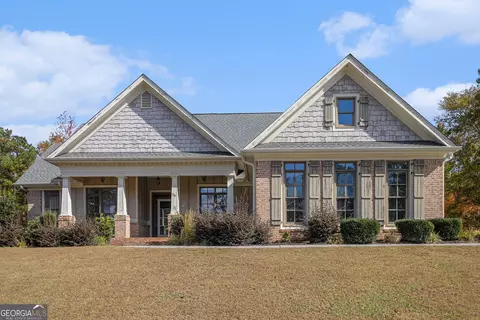864 Sweet Briar Ln SE, Conyers, GA 30094