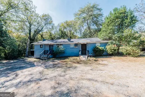 3941 Log Cabin Dr, Macon, GA 31204