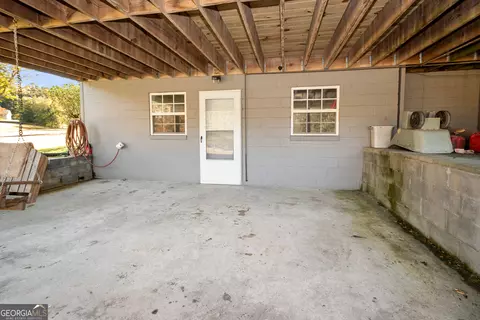 Exterior - 200 Crestwood Dr, Lagrange, GA 30241 photo 1 of 9