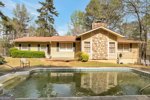 2004 Poplar Falls Rd, Lithonia, GA 30058