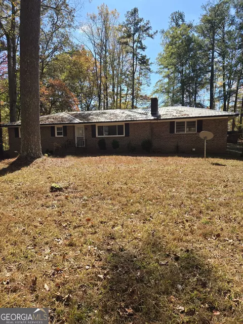 735 Seabreeze Lake Rd, Buchanan, GA 30113