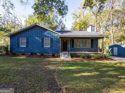 221 Jefferson Cir, Macon, GA 31220