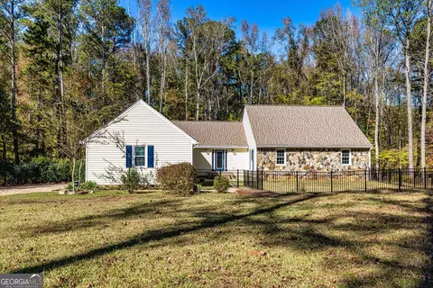 175 Kingswood Dr, Fayetteville, GA 30215
