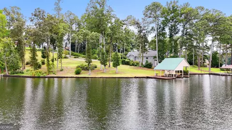 3272 S Bay Dr, Jonesboro, GA 30236