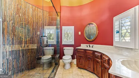 Bath - 8876 Cave Spring Rd, Cave Spring, GA 30124 photo 3 of 5