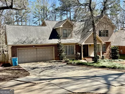 4811 SE West Lake Dr, Conyers, GA 30094