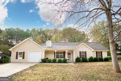 130 Nicki Ct, Hampton, GA 30228