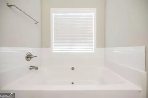 Bath - 219 Diamond Pl, Gray, GA 31032 photo 2 of 2