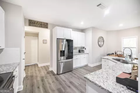 Entry Way - 219 Diamond Pl, Gray, GA 31032 photo 5 of 8