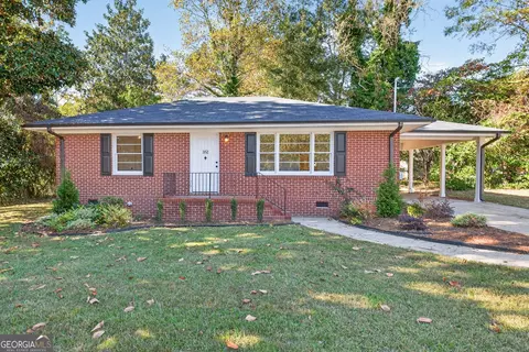 352 3rd Ave, Winder, GA 30680