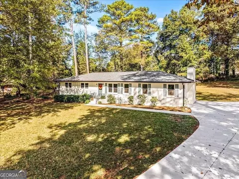 1348 Ridgewood Dr SW, Lilburn, GA 30047