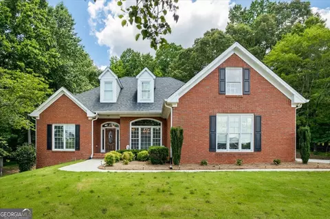 40 Costleys Bridge Dr, Oxford, GA 30054
