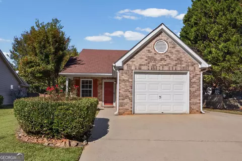 146 Green Tree Dr, Newnan, GA 30265