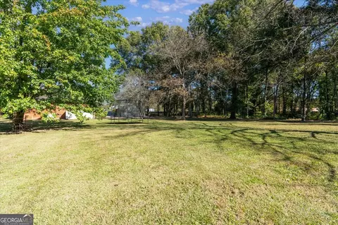 Exterior - 425 Mitchell Ave, Bowdon, GA 30108 photo 10 of 12