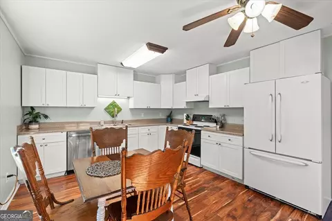Kitchen - 425 Mitchell Ave, Bowdon, GA 30108 photo 1 of 3