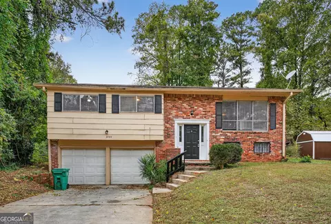 3797 Flakes Mill Rd, Decatur, GA 30034