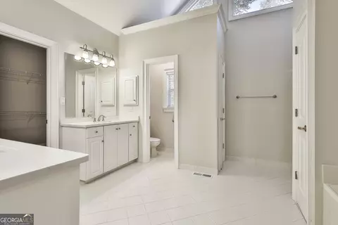 Bath - 365 Pendleton Trl, Tyrone, GA 30290 photo 1 of 5