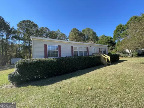178 Country Club Cir, Cochran, GA 31014