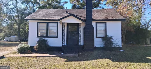 240 S 1st St, Valley, AL 36854