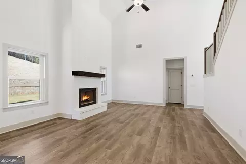 Living - 297 Ayers Creek Dr, Toccoa, GA 30577 photo 3 of 3