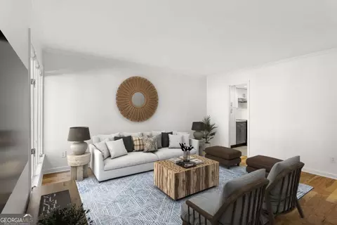 48 Ivy Rdg NE, Atlanta, GA 30342