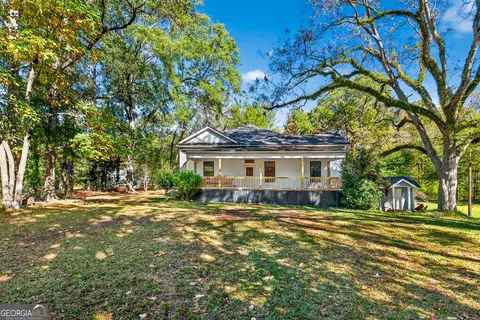 15 Frost School Rd, Lagrange, GA 30241
