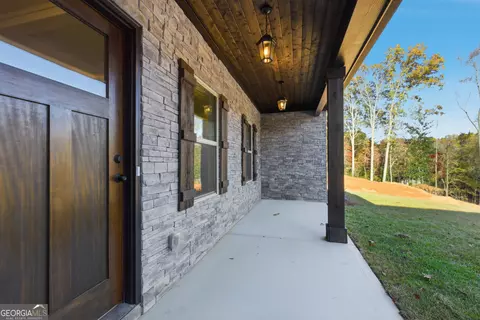 Exterior - 405 Ayers Crk, Toccoa, GA 30577 photo 2 of 5