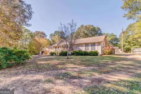 1424 Harmony Rd, Silver Creek, GA 30173