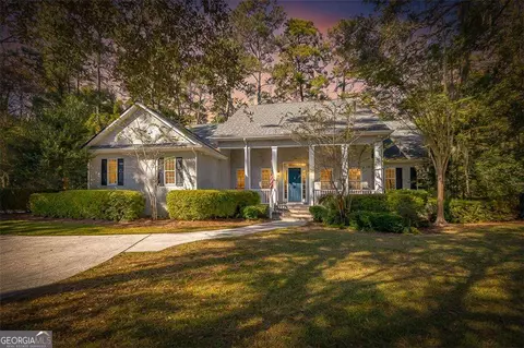 109 Harbor Pointe Dr, Brunswick, GA 31523