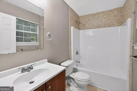 Bath - 3779 Rolling Pl, Conley, GA 30288 photo 1 of 3