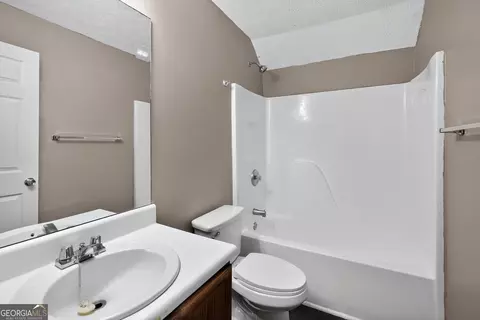 Bath - 3779 Rolling Pl, Conley, GA 30288 photo 2 of 3