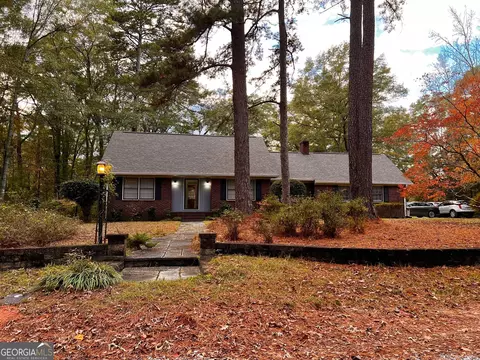 85 Holly Ln, Woodbury, GA 30293