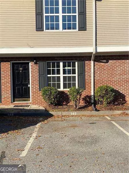 140 Point Place Dr, Cartersville, GA 30120