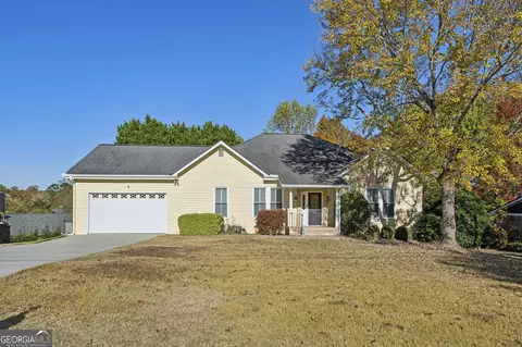 2822 Christopher Ct, Dunwoody, GA 30360