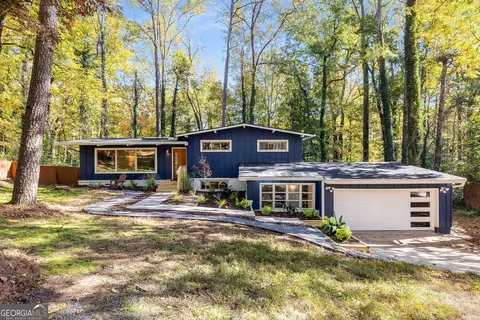 3727 Summitridge Dr, Atlanta, GA 30340