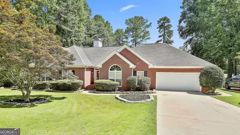 63 Clubview Dr, Newnan, GA 30265