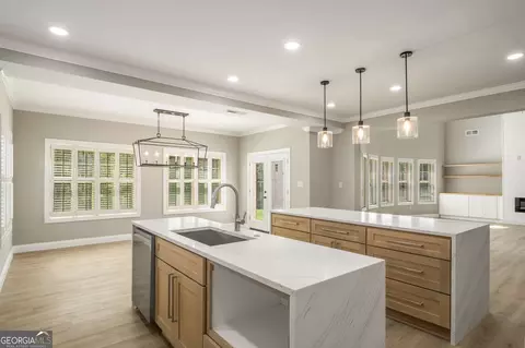 Kitchen - 73 Elys Rdg, Newnan, GA 30263 photo 3 of 3