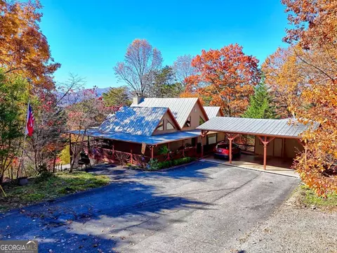 4749 Timberline Sunset Dr, Young Harris, GA 30582