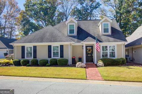 20 Village Ln, Newnan, GA 30265