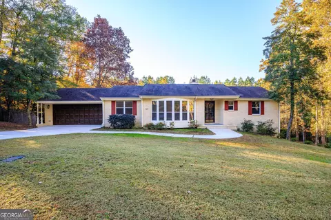 107 Dogwood Cir, Lafayette, GA 30728