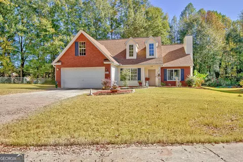 Exterior - 2040 Elm Grove Ln, Hampton, GA 30228 photo 2 of 13