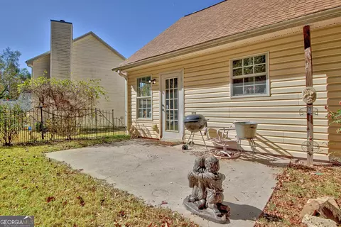 Exterior - 2040 Elm Grove Ln, Hampton, GA 30228 photo 8 of 13