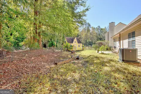 Exterior - 2040 Elm Grove Ln, Hampton, GA 30228 photo 12 of 13