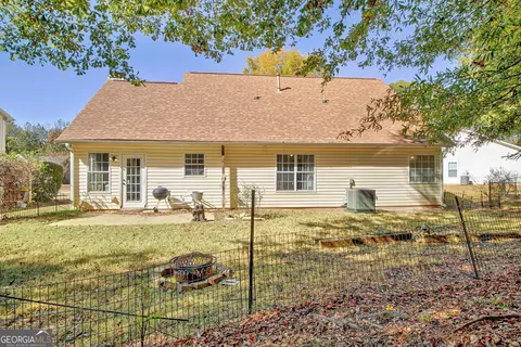 Exterior - 2040 Elm Grove Ln, Hampton, GA 30228 photo 11 of 13