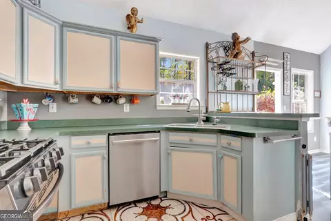 Kitchen - 2040 Elm Grove Ln, Hampton, GA 30228 photo 4 of 4