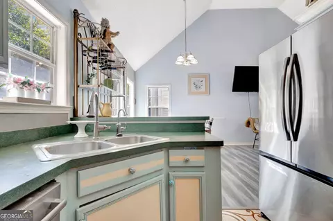 Kitchen - 2040 Elm Grove Ln, Hampton, GA 30228 photo 3 of 4