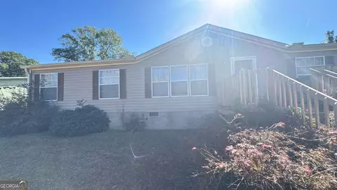 99 James Dr, Hampton, GA 30228