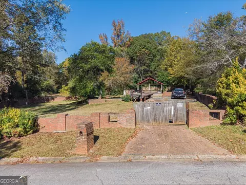 4426 Sterling Forest Dr, Decatur, GA 30034